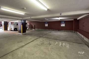 敷地内駐車場（屋内平面式）