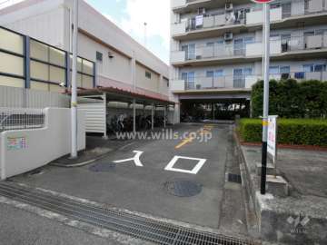 駐車場入口