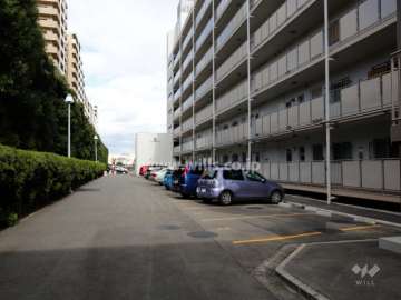 敷地内駐車場（屋外平面式）