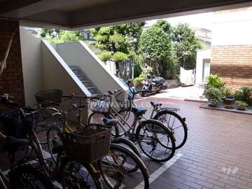 駐輪場、バイク置場