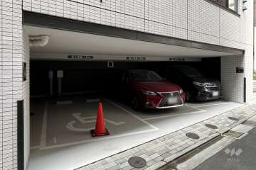 敷地内駐車場（屋内平面式）