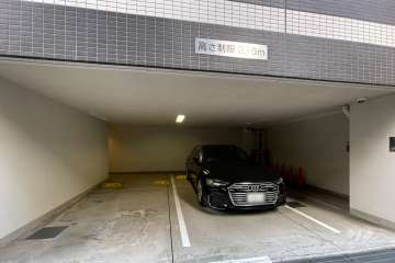 敷地内駐車場（屋内平面式）