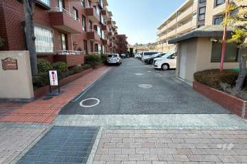 駐車場の出入り口