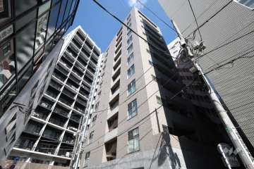 クレイシア神田淡路町の外観（南西側から）