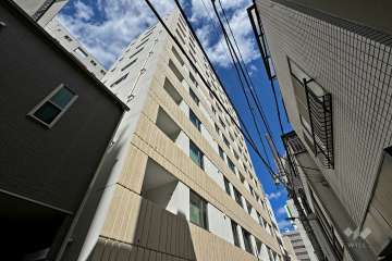 グリーンパーク千代田淡路町の外観（南西側から）