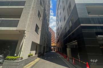 敷地南側の前面道路