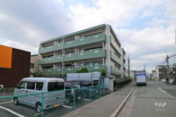 ネオダイキョー西宮の外観（南東側から）