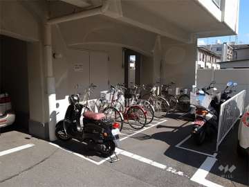 駐輪場