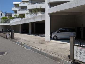 敷地内駐車場（平面式　ロボットゲート付き）
