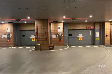 敷地内駐車場（屋内機械式）