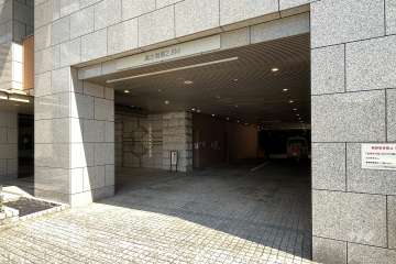 駐車場の出入り口