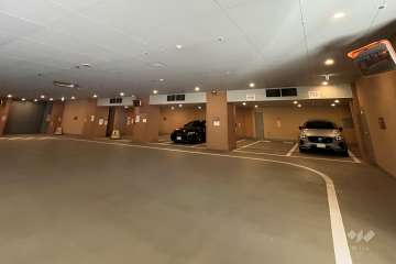 敷地内駐車場（屋内平面式）