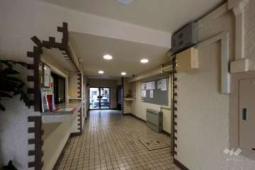 エントランスホール