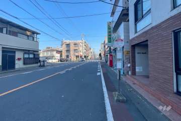 敷地北側の前面道路