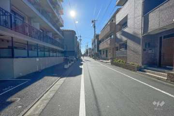 敷地北西側の前面道路　
