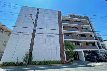 アクサス鵜の木アジールコートの外観（北東側から）