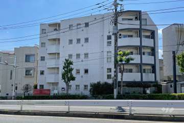 ビバリーホームズ久が原2の外観（北東側から）　