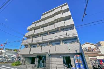 ルーブル鵜の木参番館の外観（南西側から）