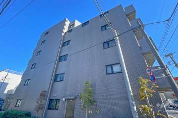 ルーブル鵜の木参番館の外観（北西側から）