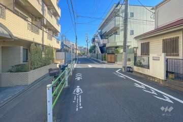 敷地南西側の前面道路