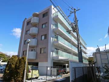 西宮レジデンスの外観(南西側から）