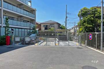 敷地内駐車場（屋外機械式）