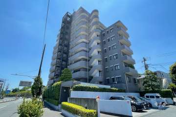 東急ドエルアルス鵜の木イーストコートの外観（北東側から）