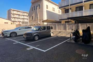 敷地内駐車場（屋外平面式）
