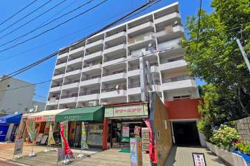 ライオンズマンション下丸子の外観（南東側から）