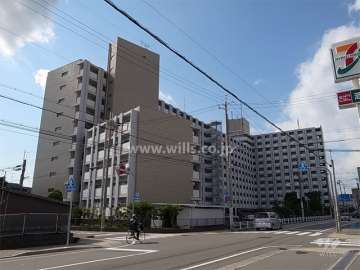 鳴尾小松住宅の外観（北東側から）