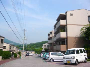 ソラーナ西宮名塩の外観