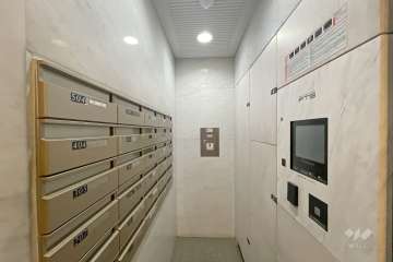 ⑧宅配ボックスと共用ポスト