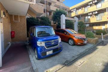 敷地内駐車場（屋外平面式）