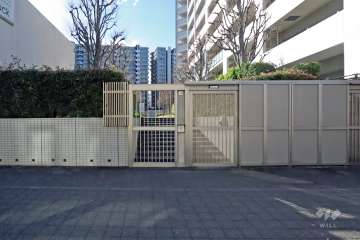 敷地東側の出入り口