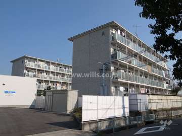 仁川リバーサイドハイツの全景