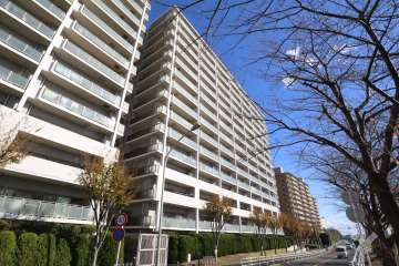 東京サーハウスセンターポートの外観(西側から)