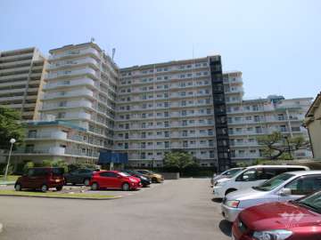 日商岩井香櫨園マンション1号棟の外観（北西側から）