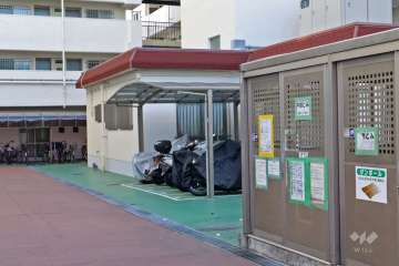 バイク置場