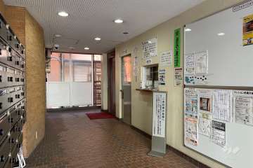 エントランスホール