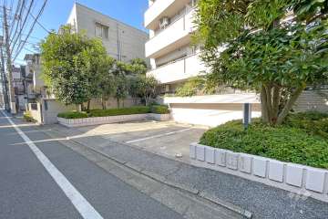 敷地内駐車場（屋外平面式）