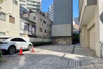 駐車場の出入り口