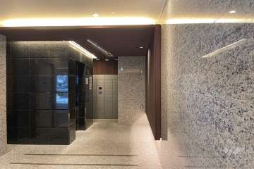 エントランスホール