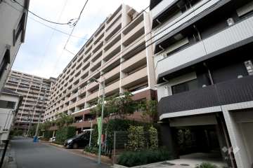 グランイーグル蒲田ネオストの外観(南東側から)