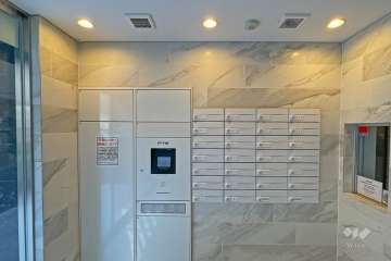 共用ポストと宅配ボックス