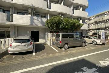 敷地内駐車場（屋外平面式）