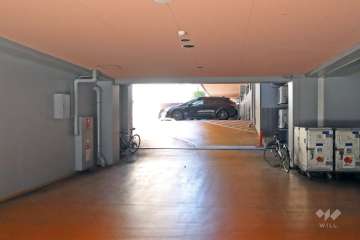 敷地内駐車場（屋外平面式）の出入り口