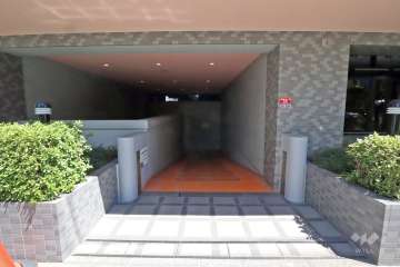 屋内に設けられた駐輪場