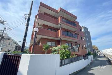 ハイネス久が原の外観（東側から）