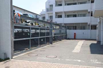 敷地内駐車場（屋外機械式）　