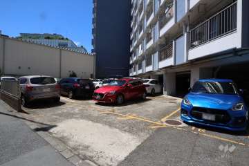 敷地内駐車場（屋内・屋外平面式）